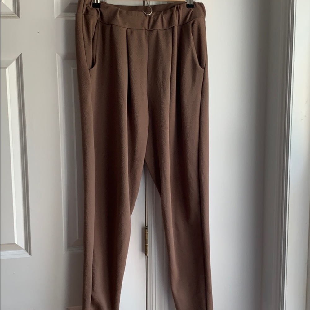 BOOHOO PLUS Diane Pleat Front Trousers